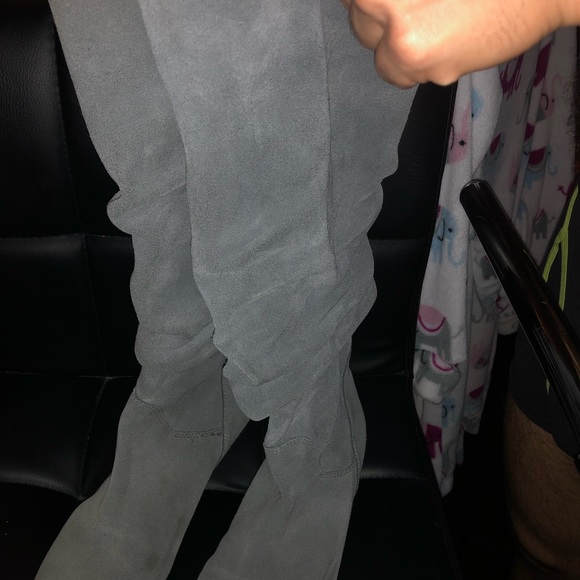 Boots - Picture 3 of 4